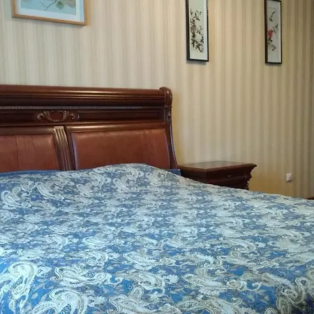 Однокомнатная На Рыбальской Apartamento Kiev